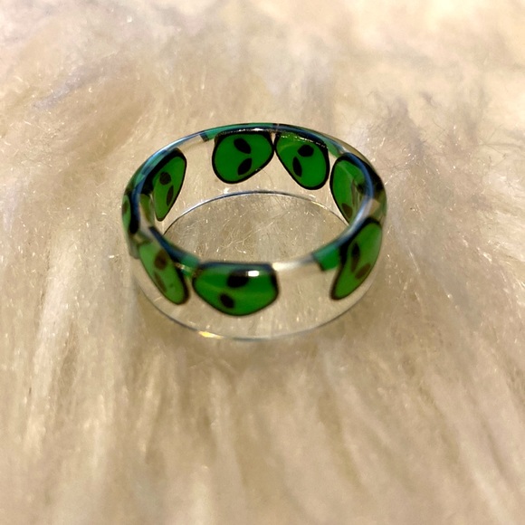 👽 ALIEN RING - Picture 8 of 8